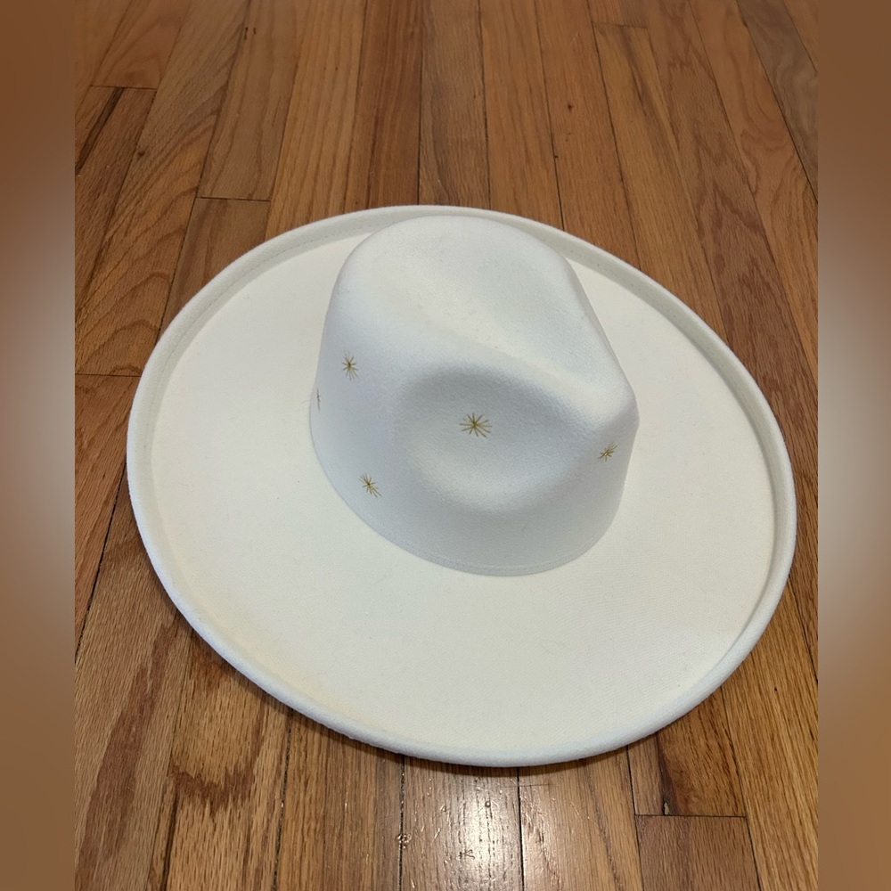 Anna & Ava wide brim gold star fedora off white NWT
